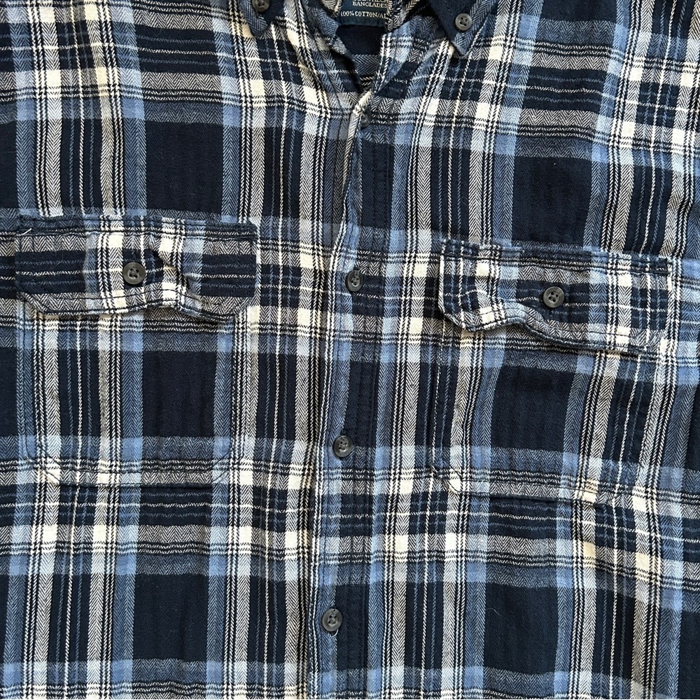 Faded Glory Flannel Navy White Plaid Button Down Shirt Size Small (34-36) - Picture 4 of 6